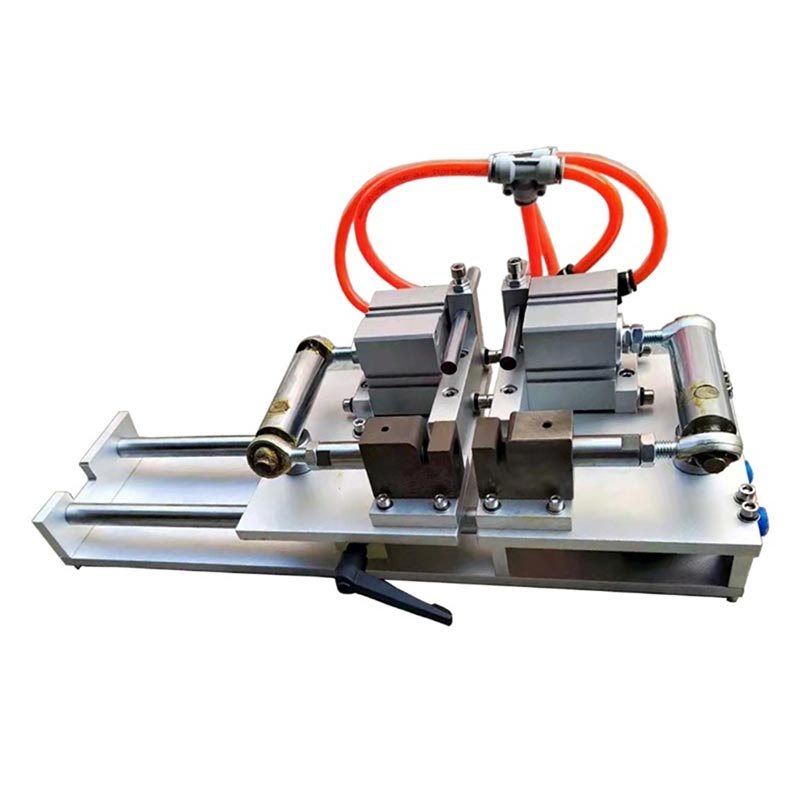 Penebuk Lubang Kotak Tegar